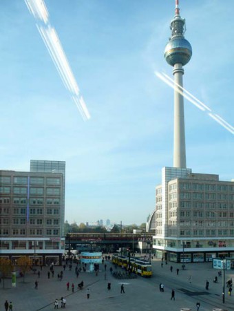 der Alexanderplatz Heute ^^ viel zu groß und kaum Flair...